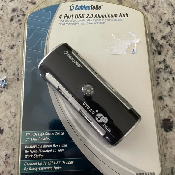 Usb 4 port HUB  cables to go new - Picture 6 of 6
